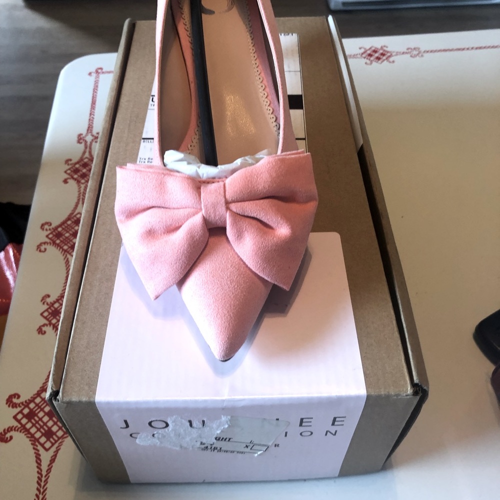 JC Penney Pink Suede pumps